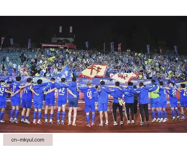 阿迪达斯携手苏超共赴2026